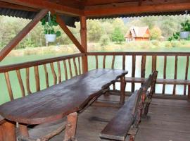 Agrotourism Center Banskyi, Hotel in Luh