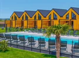 Złota Palma Kopań -domki całoroczne nad morzem, hotel v destinaci Kopań