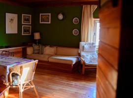 Casa in centro storico stile chalet di montagna, cabin sa Ovindoli