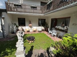 Ferienwohnung Wölf, hotel v destinaci Eiterfeld