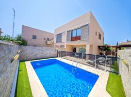 LITORAL COSTA DORADA - MAS D'EN REIG Only families, hotel i Cambrils