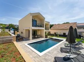 Villa Franka - holiday home with a private pool