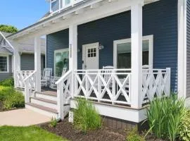 Superior Location Steps to South Beach