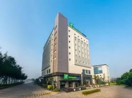 Holiday Inn Express Greater Noida Knowledge Park by IHG