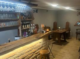Vinný sklípek Drápalík, hotel v Milovicích