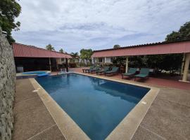 Posada La Luz del Caribe, hotel with hot tubs in La Mira