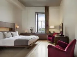 Hotel 71 by Preferred Hotels & Resorts