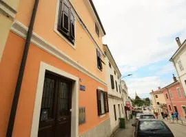 Old Town Rooms and Apartment