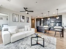 Stunning highrise downtwn Dallas