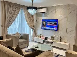 Luxury two bedroom apartment with gym and WIFI in VI