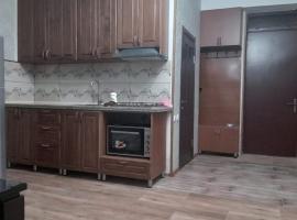 A cozy corner im Saburtalo 3, hotel en Itʼkhvisi