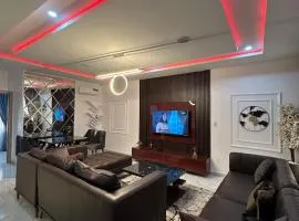 Very Cosy Four Bed Terrace Duplex Home