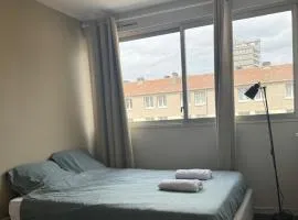 Grande chambre privée, Rouen Centre, Wifi