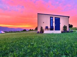 AleWidok - domek na wynajem z widokiem na G&oacute;ry Sowie, hytte i Ostroszowice