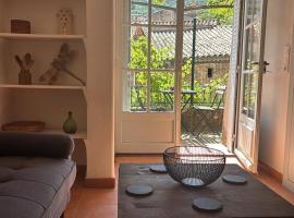 Authentic Ramatuelle Village House, cottage ở Ramatuelle