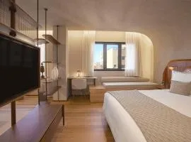 QOYA Hotel Curitiba, Curio Collection by Hilton