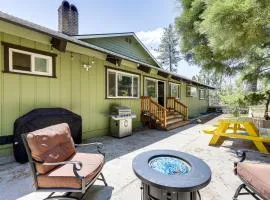 Private Hot Tub at Dog-Friendly Lake Arrowhead Gem