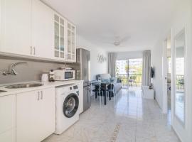 ATLANTICO EL DORADO - Las Americas - parking, pool, fibre net、アロナのホテル