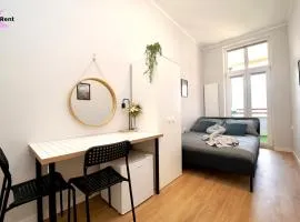 MMRent Shipyard Room