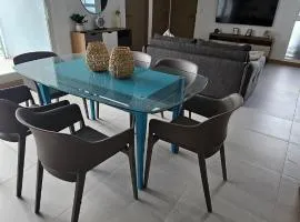 A short walk from the sea - 2 bedrooms - 2 beds - 2 bathrooms