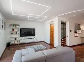 Luxury Domus Apartment
