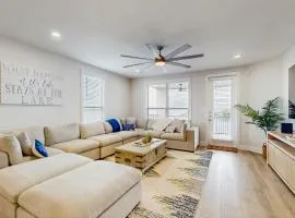 The Waters Condo - Lakefront Oasis