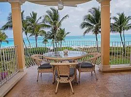 Villa Renaissance Unit 205 Grace Bay Beach