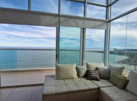 Loft Style Beachfront Apartment, hotel v destinaci Nueva Gorgona
