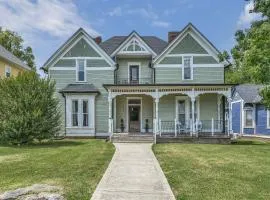 Unit #4 117 Marion St