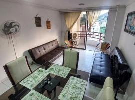 Condo-Panoramic Elevator-10 Min Walk-Rodadero Beach, condominio en Santa Marta