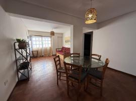 Hermoso departamento a una cuadra casa historica, boende med sj&auml;lvhush&aring;ll i San Miguel de Tucum&aacute;n