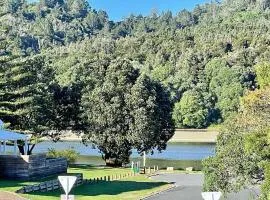 BROO105A - EASY LIVING AT THE ESTUARY