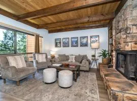 Mountain Getaway - Lake Tahoe - Incline Village - Private Garage