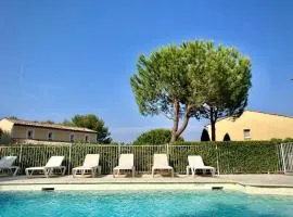 Maison 6 pers. avec jardin, terrasse, 2 piscines et parking - Alpilles/Luberon - FR-1-658-23