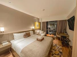 The Hotel Residences at Acqua Tower, апарт-отель в Маниле