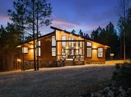 Hidden Cabin Among Pines with Hot Tub & Fire Pit