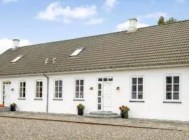 Spacious House With Room For Relaxation And Play