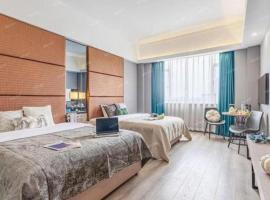 V.crown Holiday Hotel、Pingzhouのホテル