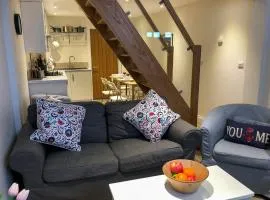 St Marys Road - Cottage