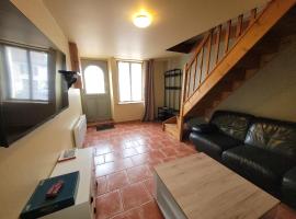 Gite Coeurdacier, Hotel in Monthureux-sur-Saône