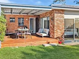 Seashore Villa by Experience Jervis Bay