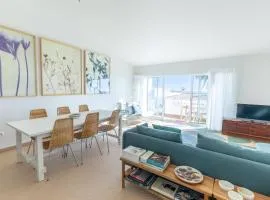 CoolHouses Algarve Luz, stylish 3 bed townhouse, fully renovated, spacious private patio, walking distance to beach, Casa da Praia