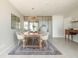 Mariu Vila โรงแรมที่มีที่จอดรถในPreila