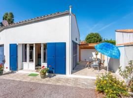 Le Petit Appartement de Saint-Denis, golfhotel Saint-Denis-dʼOl&eacute;ronban