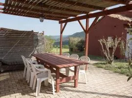 Gite Garrigue au Cœur de la Nature, Piscine et Vue sur le Lac du Salagou