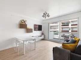 Poincare 2 pièces balcon proche plage