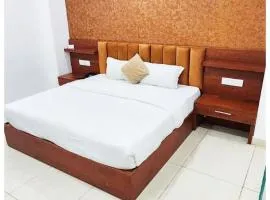 HOTEL !! LUXUARY GANGA AMIRT HARIDAWR - Near # Ganga Ghat 200M - Free Parking & Restaurant and Lift Facilities - Fully #Air Conditioning - A Top Rated Hotel!