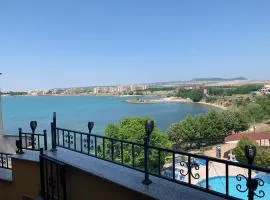 Seaview Young Family - Семейство на Черно море