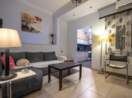Top-Floor Apt with Private Patio- Nea Ionia by ΜΡS
