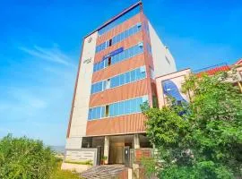 FabHotel Dharani Grand - Nr Mamata Medical College